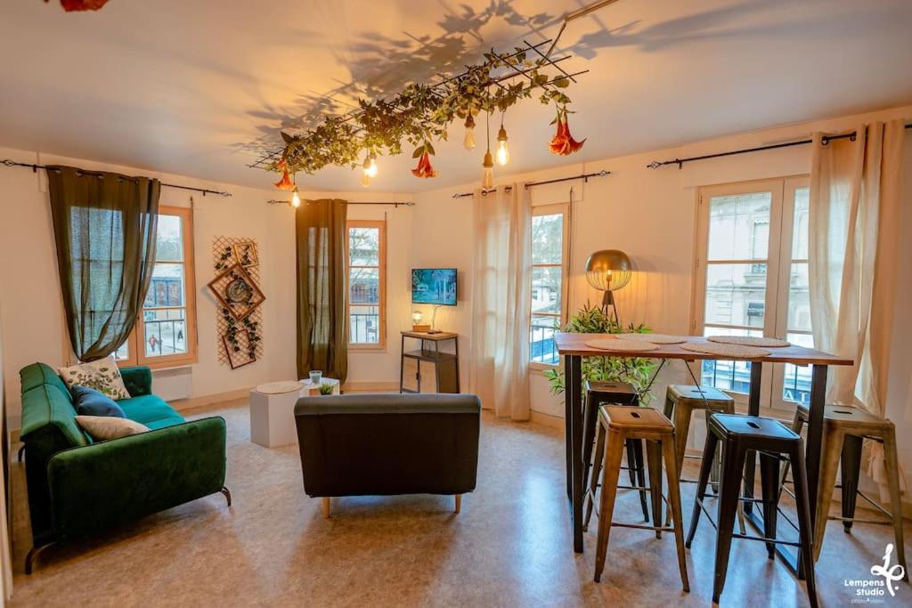 Appartement Romance Florale Troyes Exterior foto